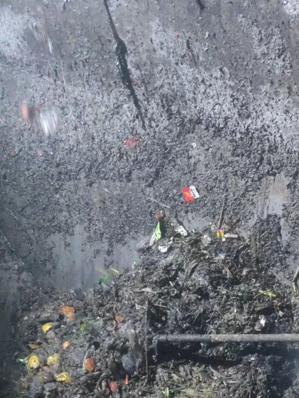 仁寿污水池清理